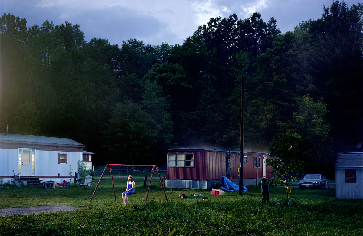 gregory-crewdson-untitled-trailer-park-e28098beneath-the-roses_-2007